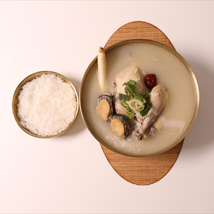 담백한 녹두삼계탕